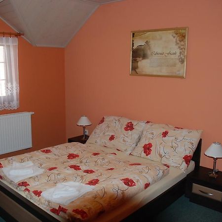 Vinarstvi U Kaplicky Hotel Zaječí Екстериор снимка