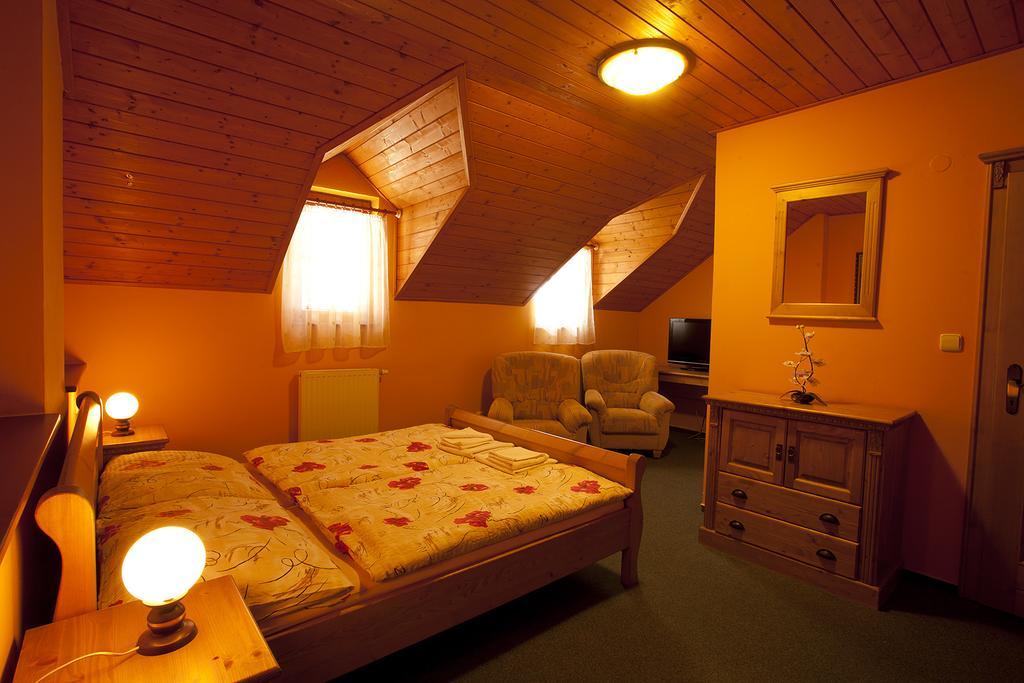 Vinarstvi U Kaplicky Hotel Zaječí Стая снимка