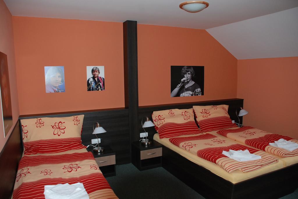 Vinarstvi U Kaplicky Hotel Zaječí Стая снимка